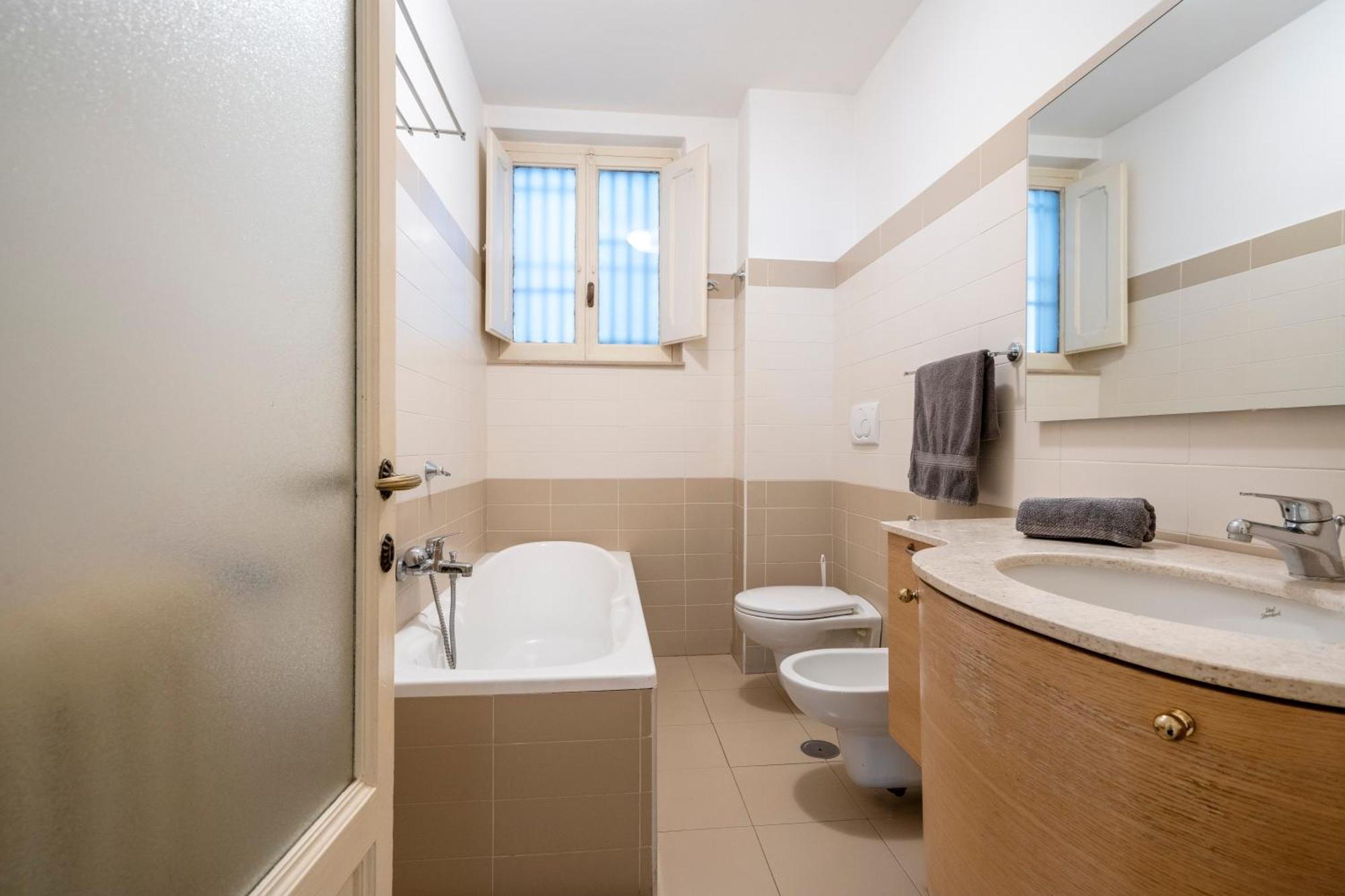 Appartamento Zaum House, Quartiere Umbertino. 120 Mq Bari Esterno foto